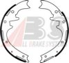 FORD USA 6M342200BA Brake Shoe Set